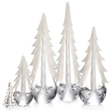 Load image into Gallery viewer, Snowy Branches Evergreen, 4&quot;
